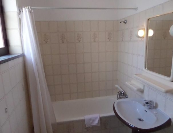 alvor_ferias_three_rooms_32600093_compressed