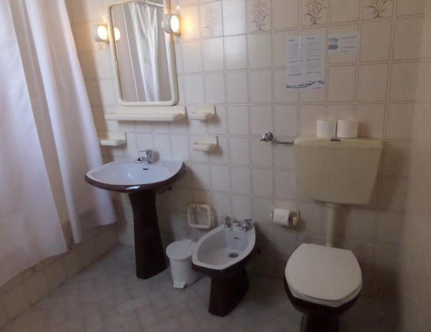 alvor_ferias_two_rooms_32600091_compressed